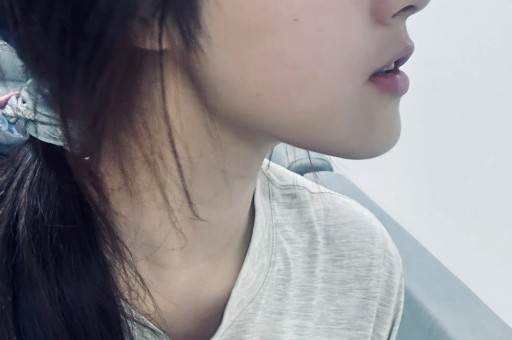 中年翻红被女星、富婆的瓜